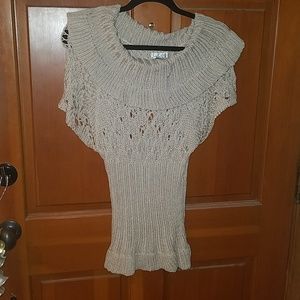 NWT Beautiful Cable Sweater Top Sz S Off Shoulder